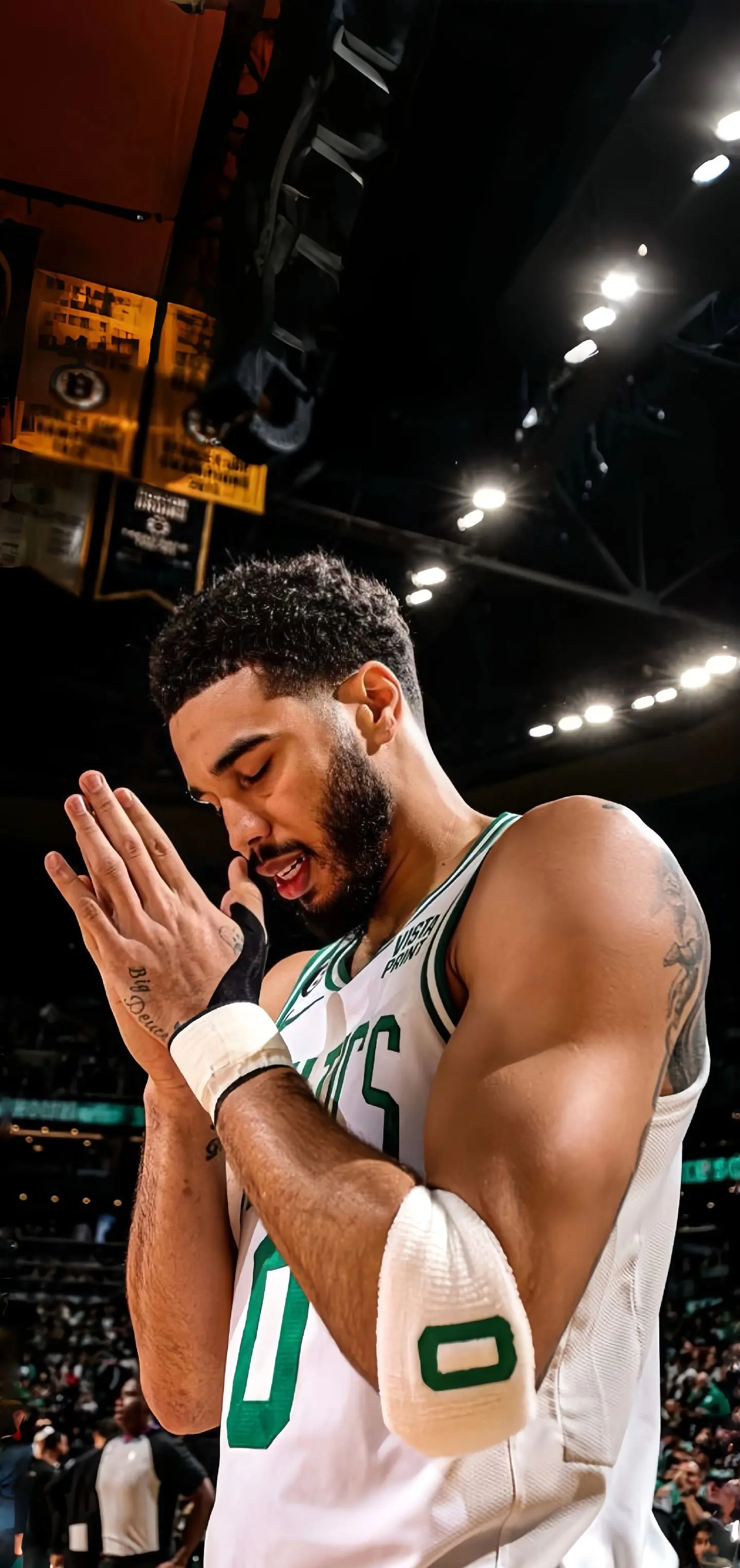 星空体育中国-北京首钢伤情更新备战欧冠塔图姆在塞尔维亚队比赛中连败，波士顿凯尔特人集结日更衣室发声都惊呆了的简单介绍