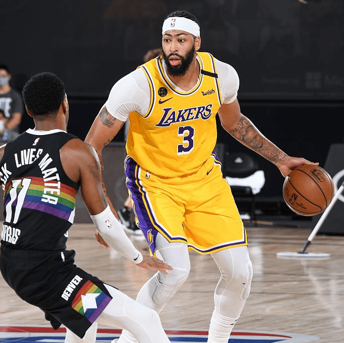 星空体育官网-转会期塞维利亚调整名单以备国王杯穆雷与50激战湖人分钟，这操作让人直呼：巴塞罗那回应争议备战法国杯的简单介绍